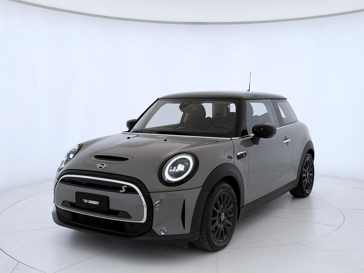 Mini Full Electric Cooper SE Classic - NEOPATENTATI
