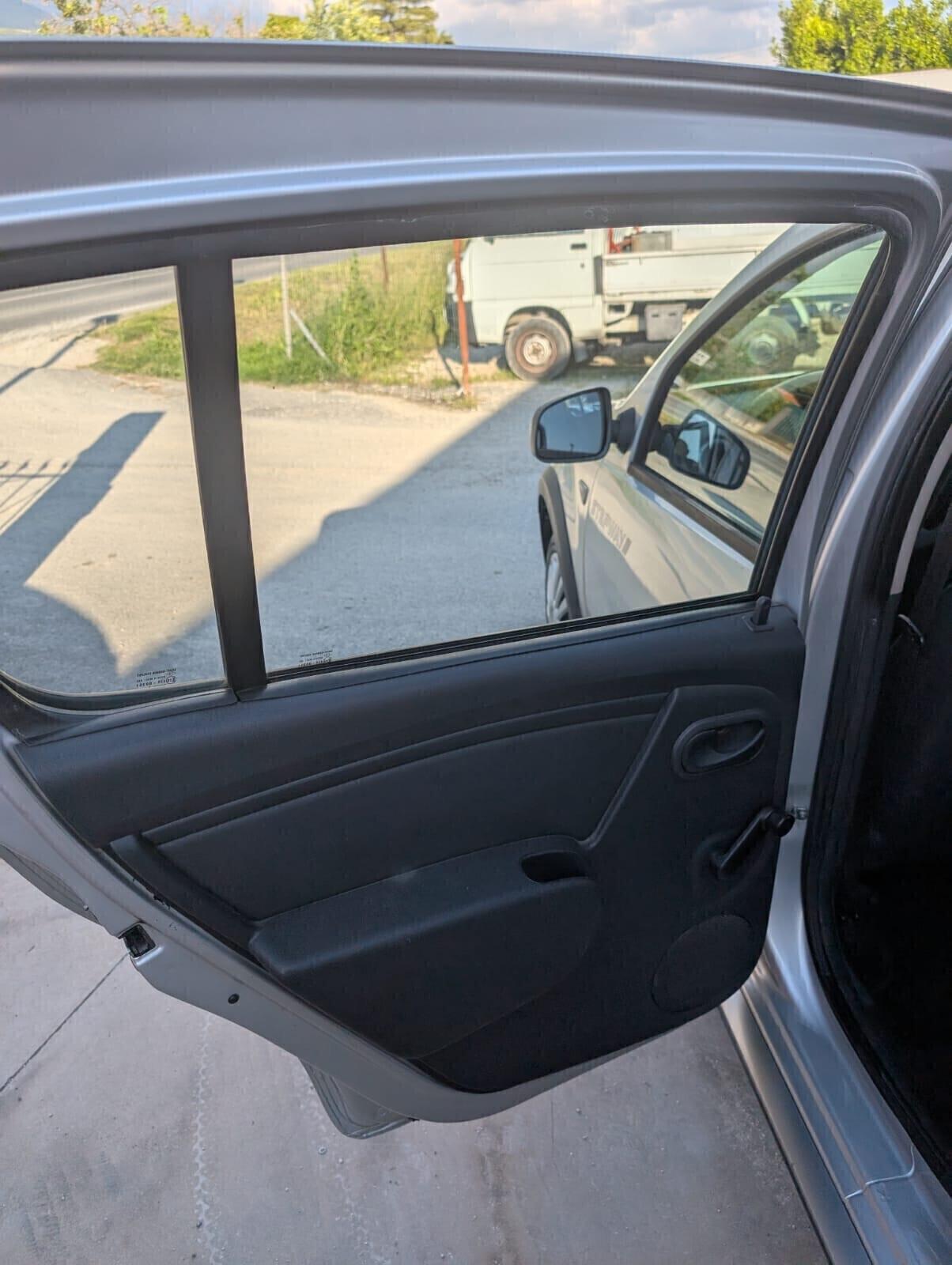 Dacia Sandero 1.5 dCi 75CV Blackline garantita 12 mesi