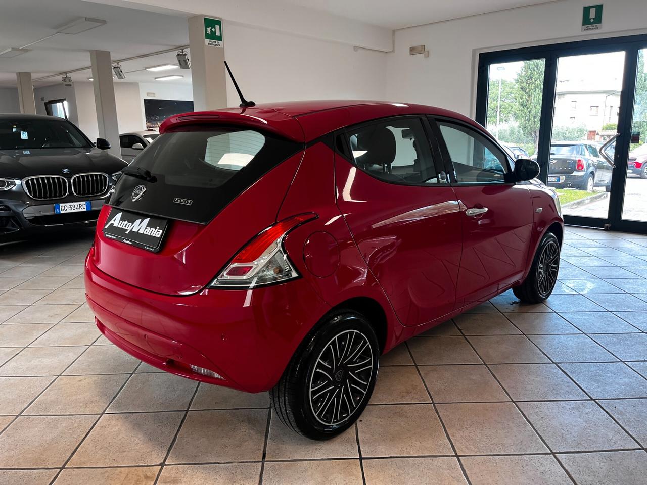 Lancia Ypsilon 1.0 FireFly 5 porte S&S Hybrid Ecochic Gold