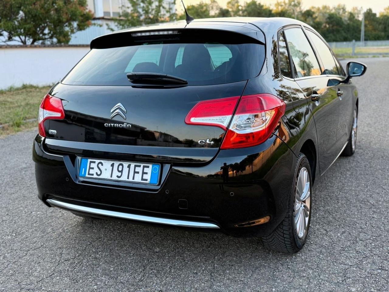 Citroen C4 1.6 e-HDi Berlina 115cv