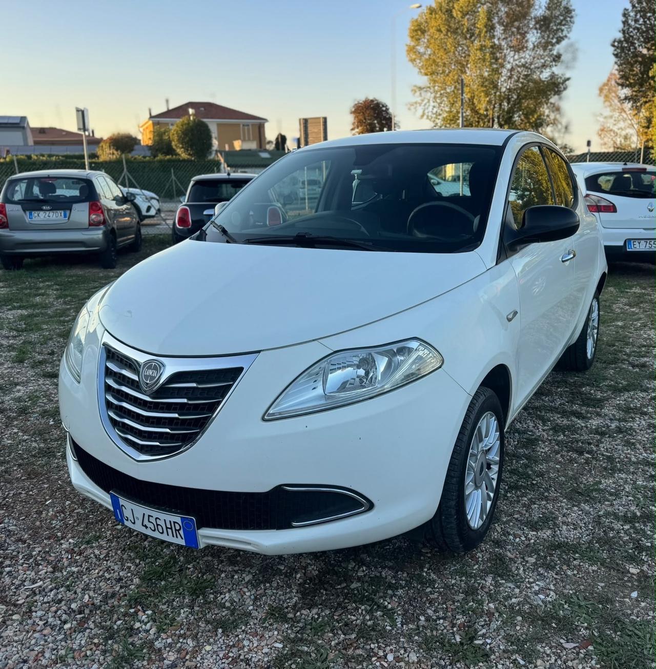 Lancia Ypsilon 0.9 TwinAir 85 CV 5 porte Metano Ecochic Gold