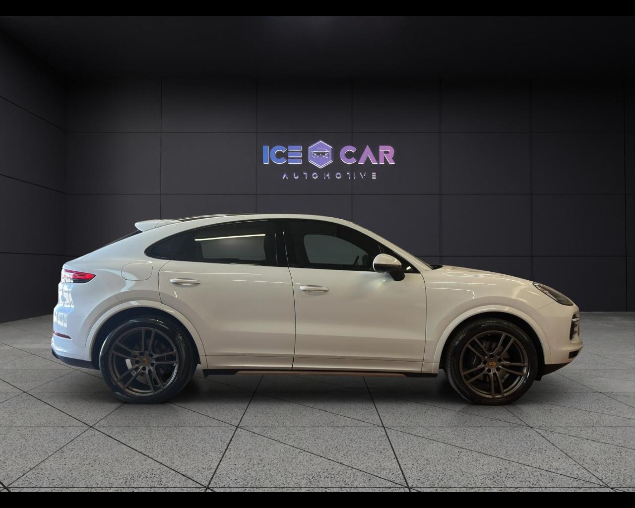 PORSCHE Cayenne Coupé - Cayenne Coupé 3.0 V6