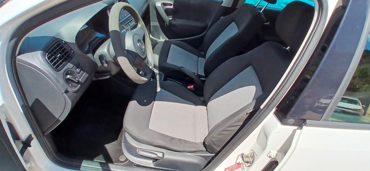 Volkswagen Polo 1.2 Trendline - 2010