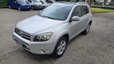 Toyota RAV 4 2.2 D-4D 177 CV Luxury 4x4