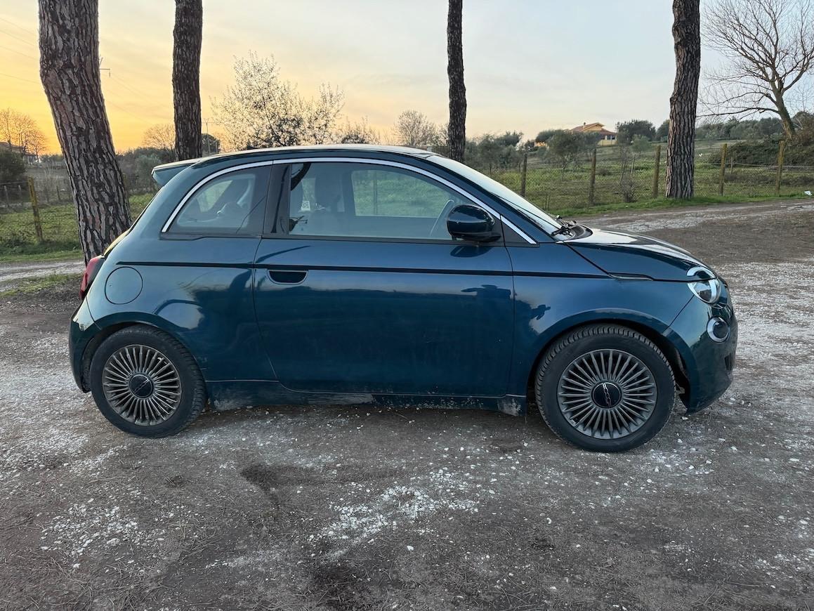 Fiat 500e Berlina 42 kWh APPLE CAR PLAY