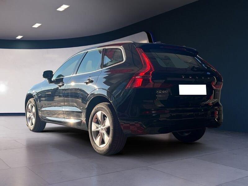 Volvo XC60 B4 (d) AWD automatico Core