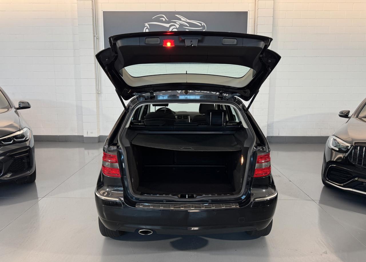 Mercedes-Benz B 180 CDI Sport 2.0cc 109cv AUTO Clima+Navi+SediliRiscaldati OK Neopatentati