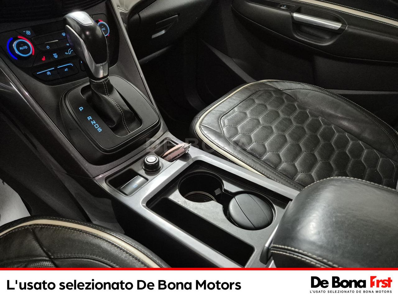 Ford Kuga 2.0 tdci vignale s&s awd 180cv powershift my18