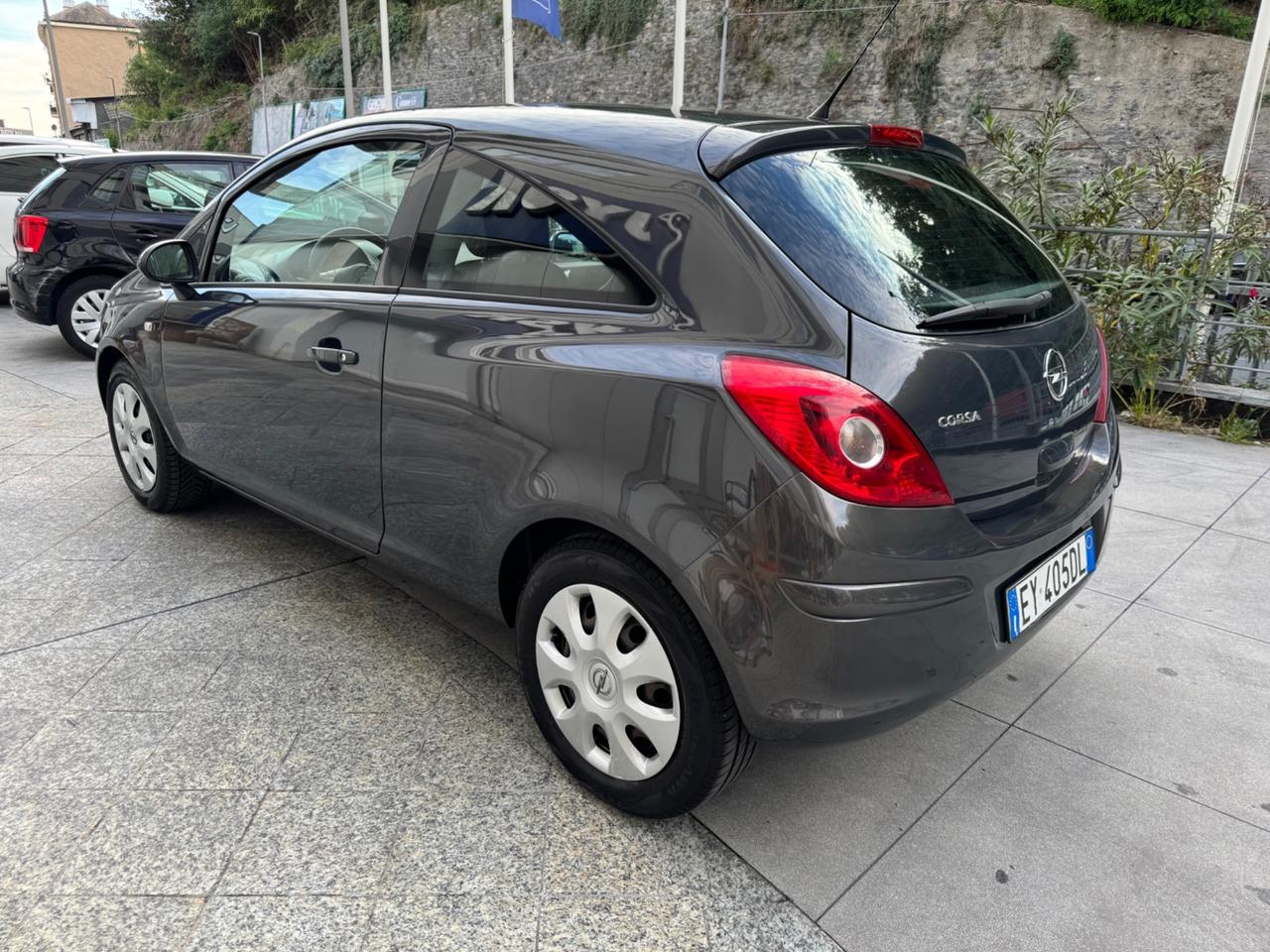OPEL CORSA 1.2 NEOPATENTATI KM 59MILA