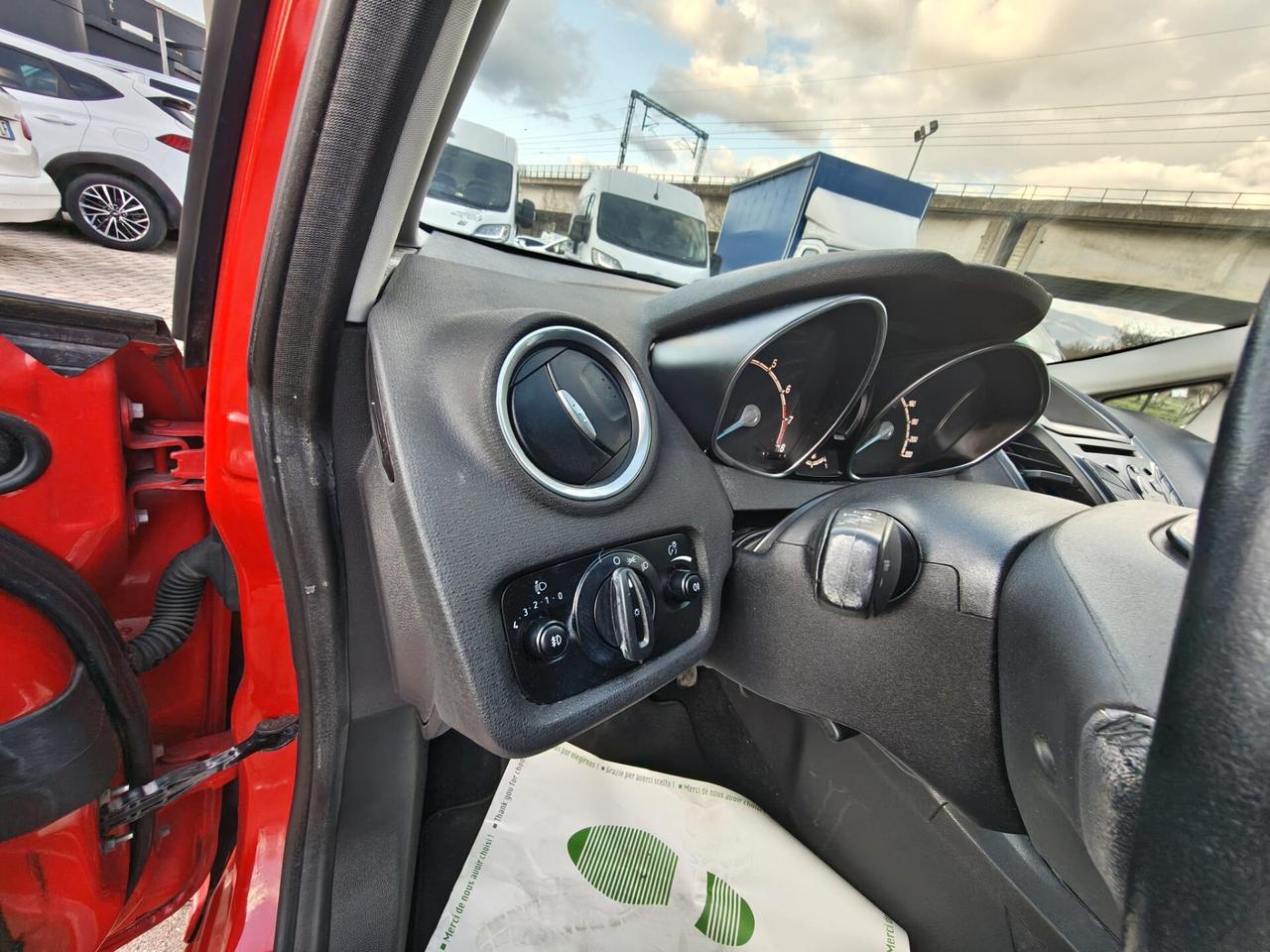 Ford Fiesta 1.2 60CV 5 porte Titanium