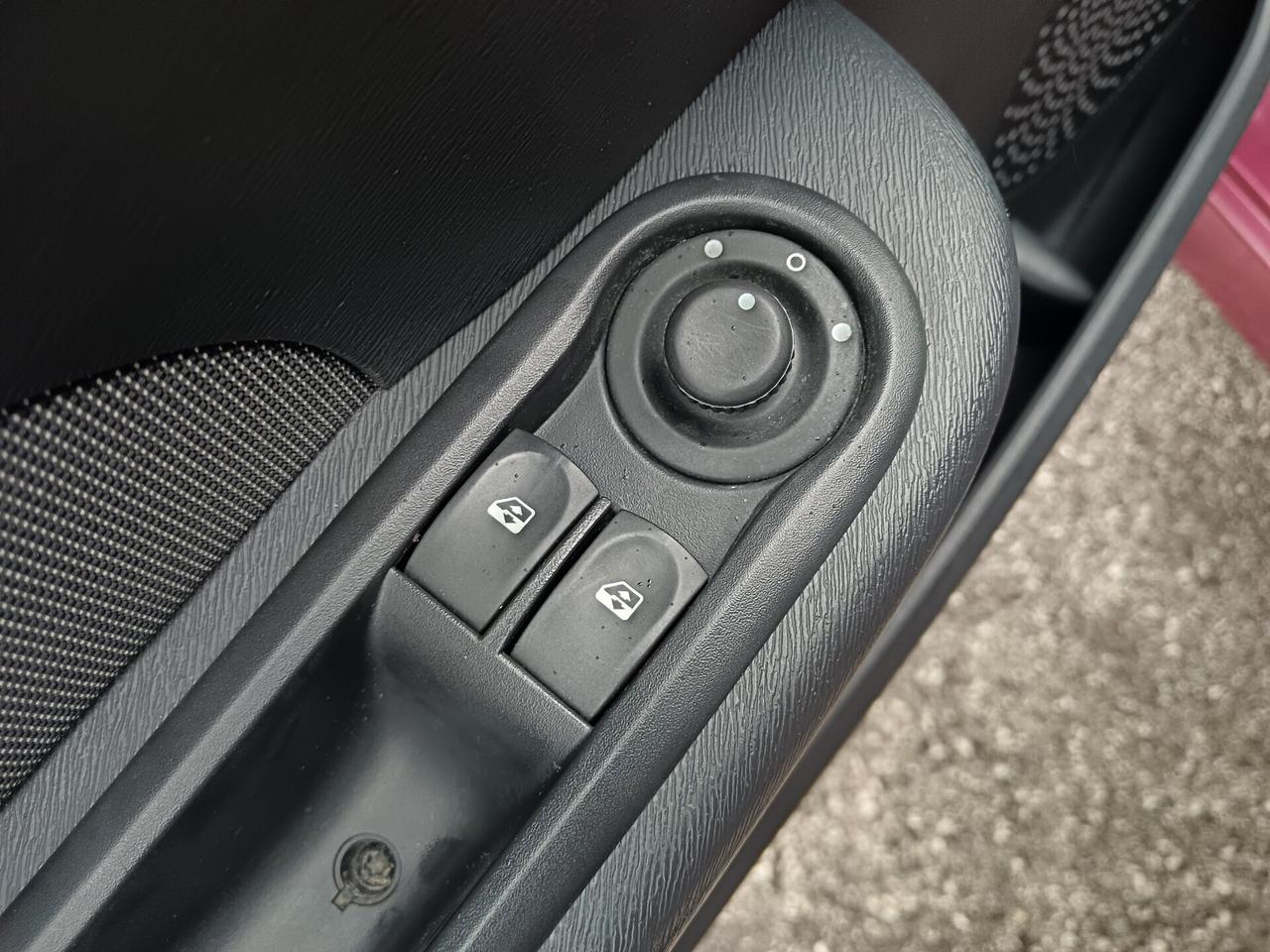 Renault Twingo 1.2 75CV LIVE NUOVISSIMA