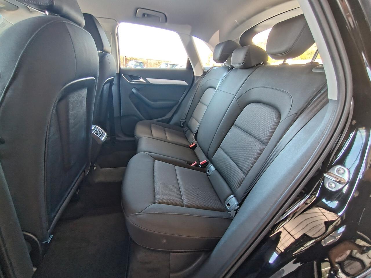 Audi Q3 2.0 TDI 120 CV S tronic Business