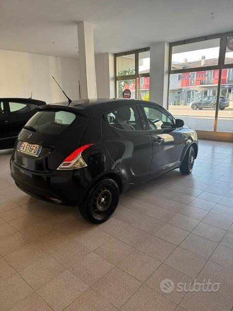 Lancia ypsilon.1.2 Elefantino 86.700
