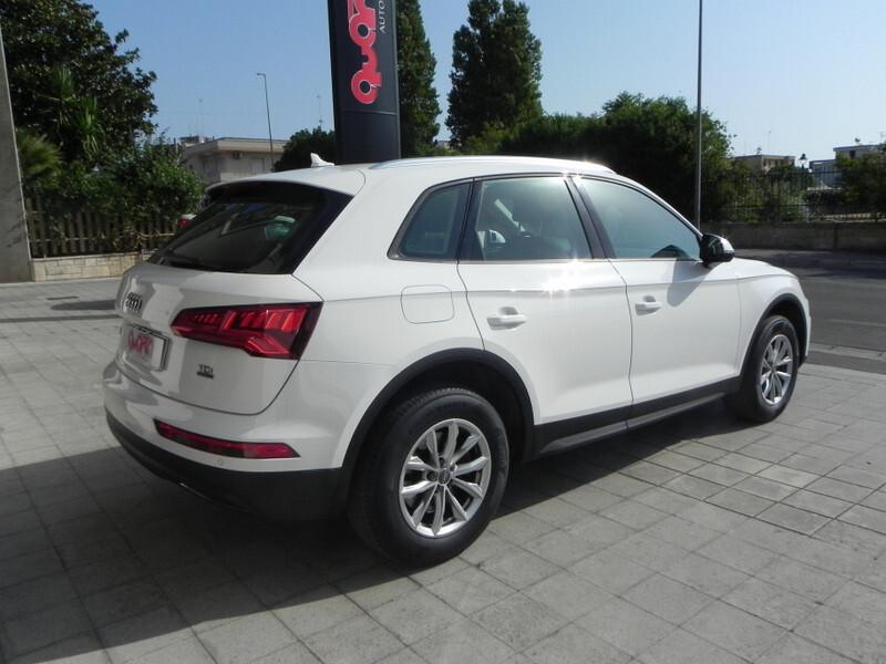 Audi Q5 2.0 TDI quattro S tronic Business