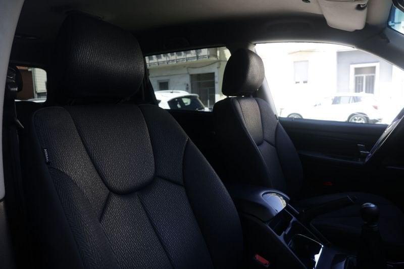 Ssangyong Rexton W Ssangyong Rexton W 2.2 Diesel 4WD M/T Plus Smart Audio 130KW ANNO 2016