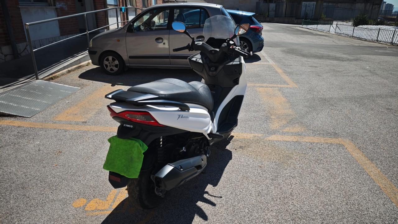 Tenuto maniacale Kymco X-Town 300i 300cc