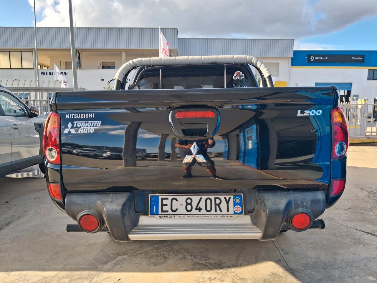MITSUBISHI L200 D/C Worrior 2.500 DI-D 178cv A/T