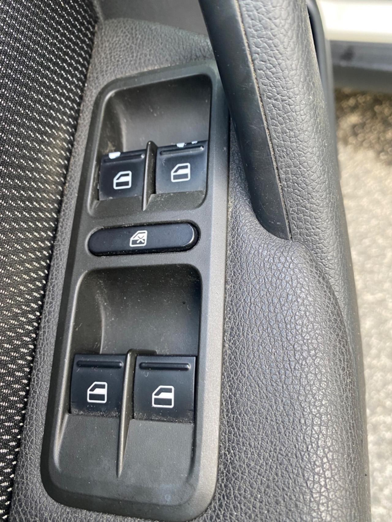 Skoda Yeti 1.6 TDI 2011 Full Optional TAGLIANDATA