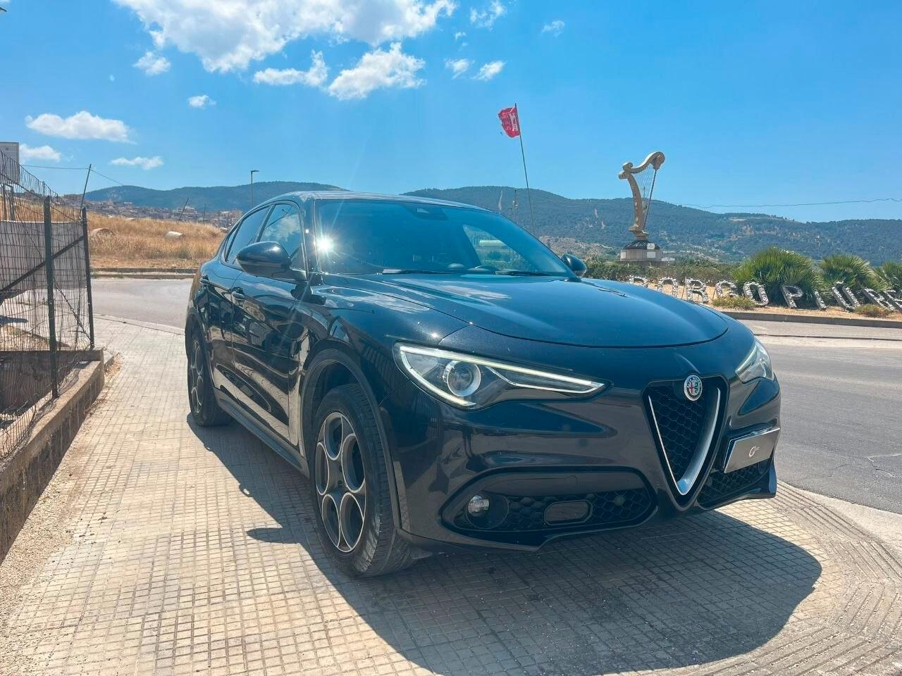 Alfa Romeo Stelvio 2.2 Turbodiesel 210 CV AT8 Q4 Business
