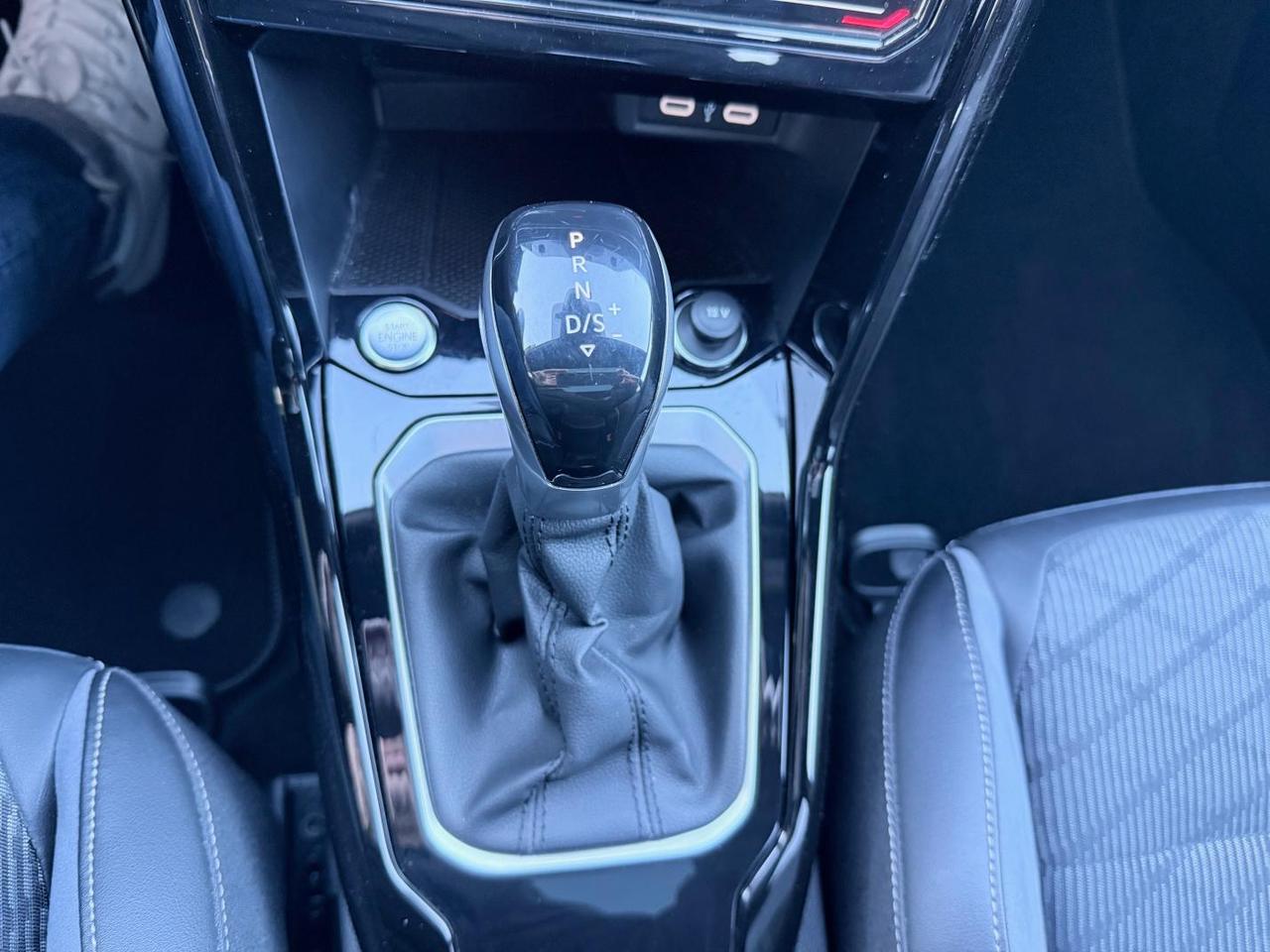 Volkswagen T-Roc 1.5 tsi R-Line dsg