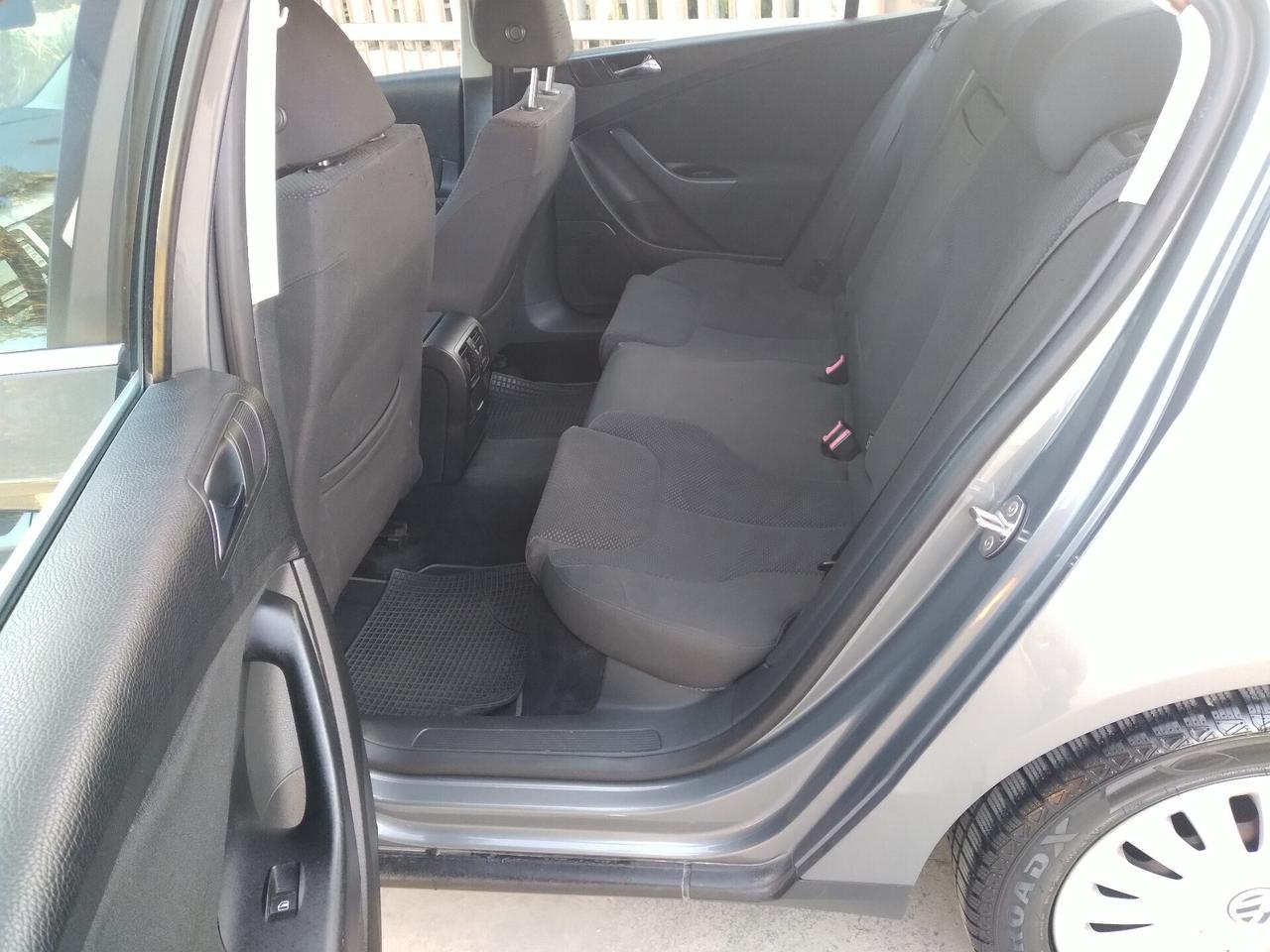 Volkswagen Passat 2.0 TDI DPF Comfortline