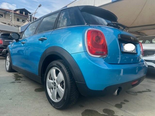MINI COOPER D 5 PORTE