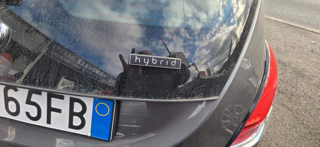 Lancia Ypsilon 1.0 FireFly 5 porte S&S Hybrid UnYca