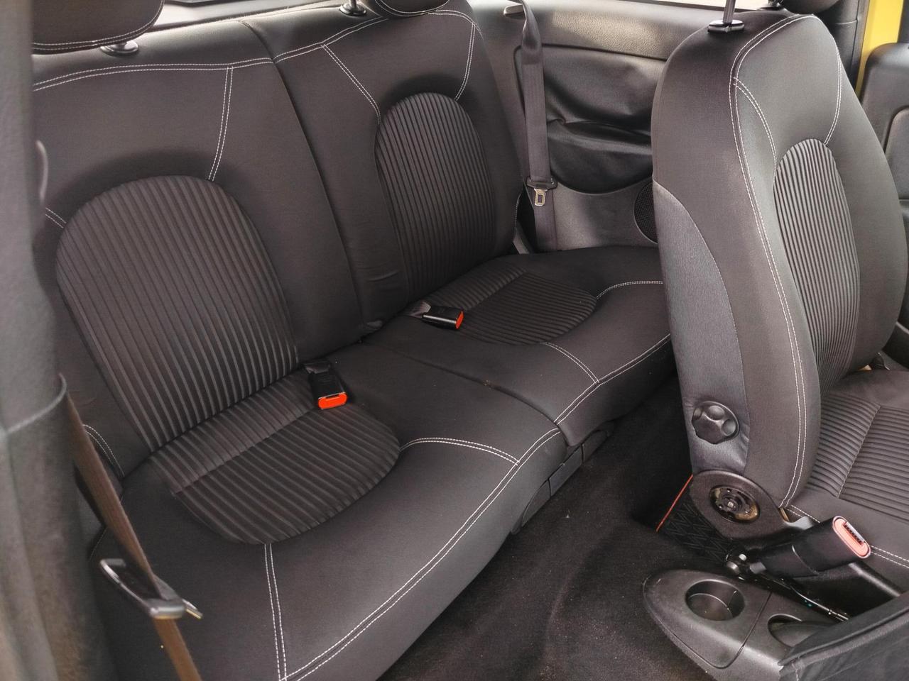 Lancia Ypsilon 3 Porte Ypsilon 1.3 mjt 16v Sport MomoDesign 105cv