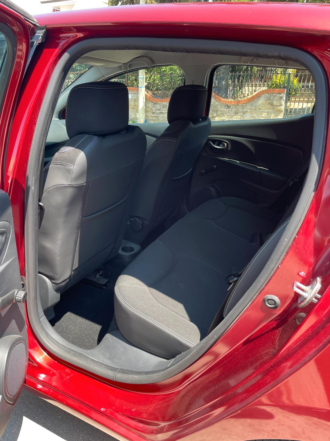 RENAULT Clio TCe 12V 90 CV GPL MOSCHINO LIFE