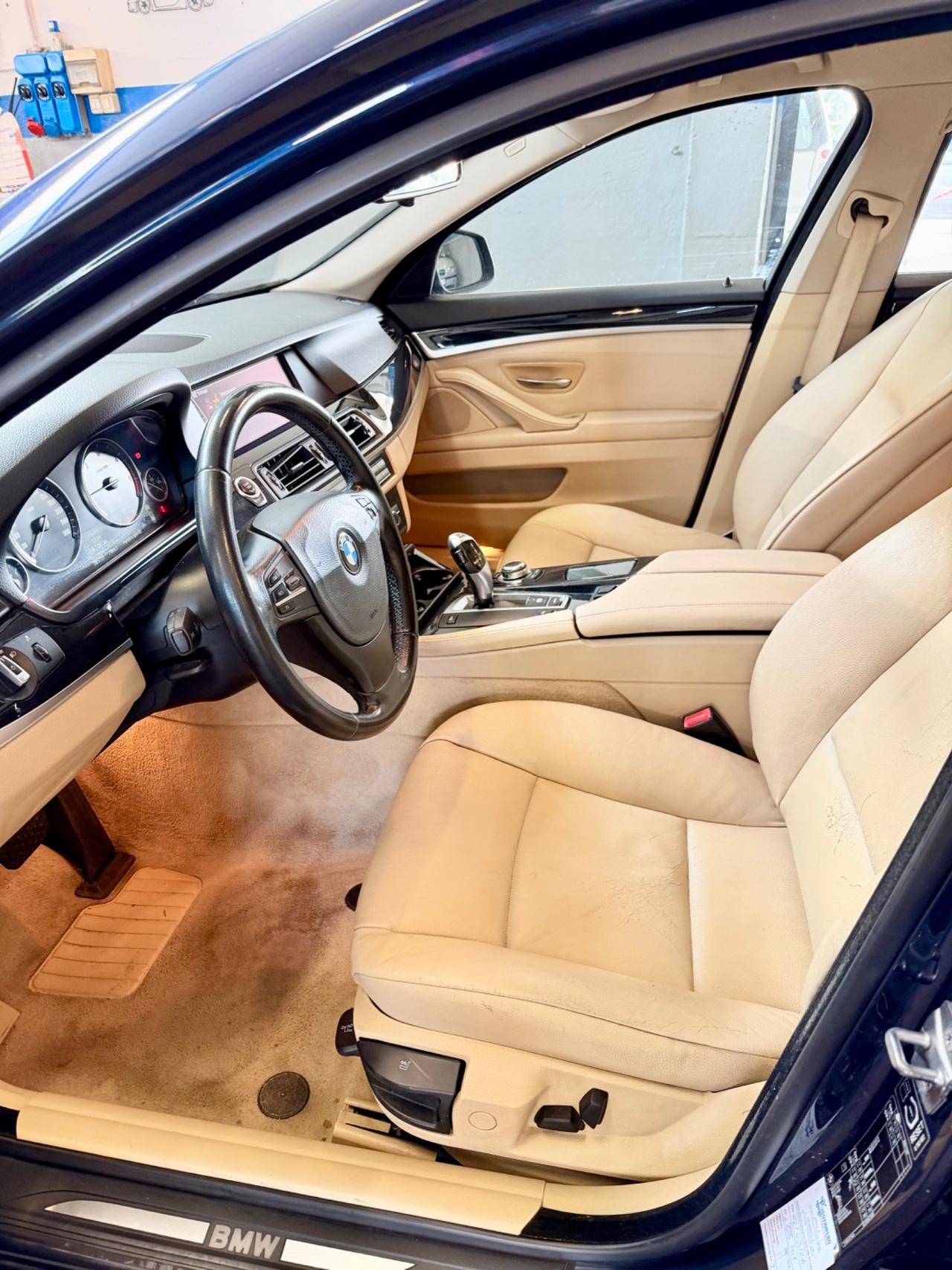 Bmw 520 520d xDrive Touring Luxury