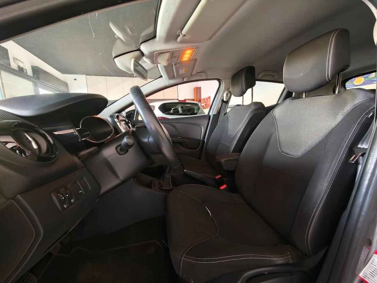 Renault Clio 1.2 75CV 5 porte ESENZIONE BOLLO!