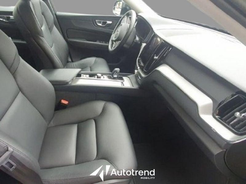 Volvo XC60 B4 197+14 CV AWD Automatico Mild Hybrid Diesel Core
