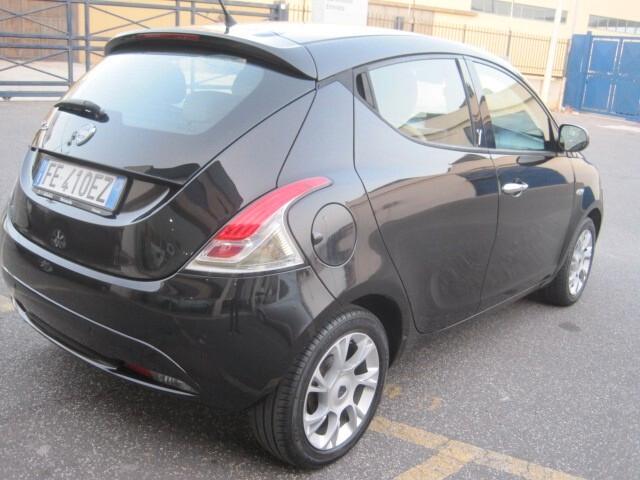 Lancia Ypsilon 1.2 69 CV 5 porte Gold