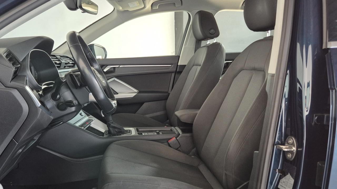 Audi Q3 40 TDI quattro S tronic Business Advanced