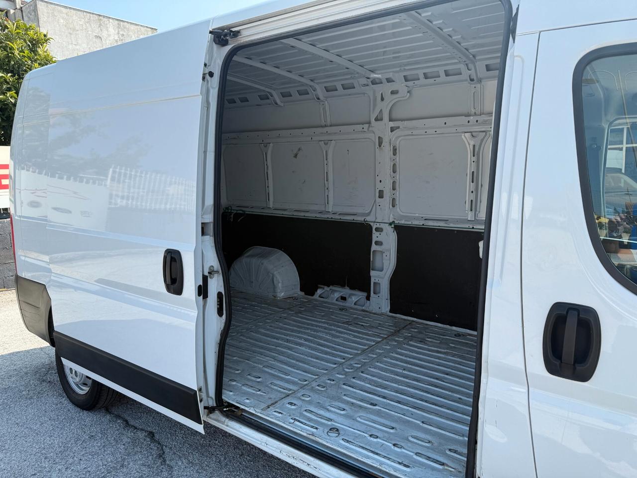 Peugeot Boxer 2.2 bluehdi 140cv S&S L3H2