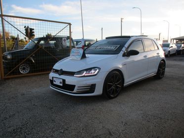 Volkswagen Golf GTI 2.0 DSG 211 CV STRAFULL!!!