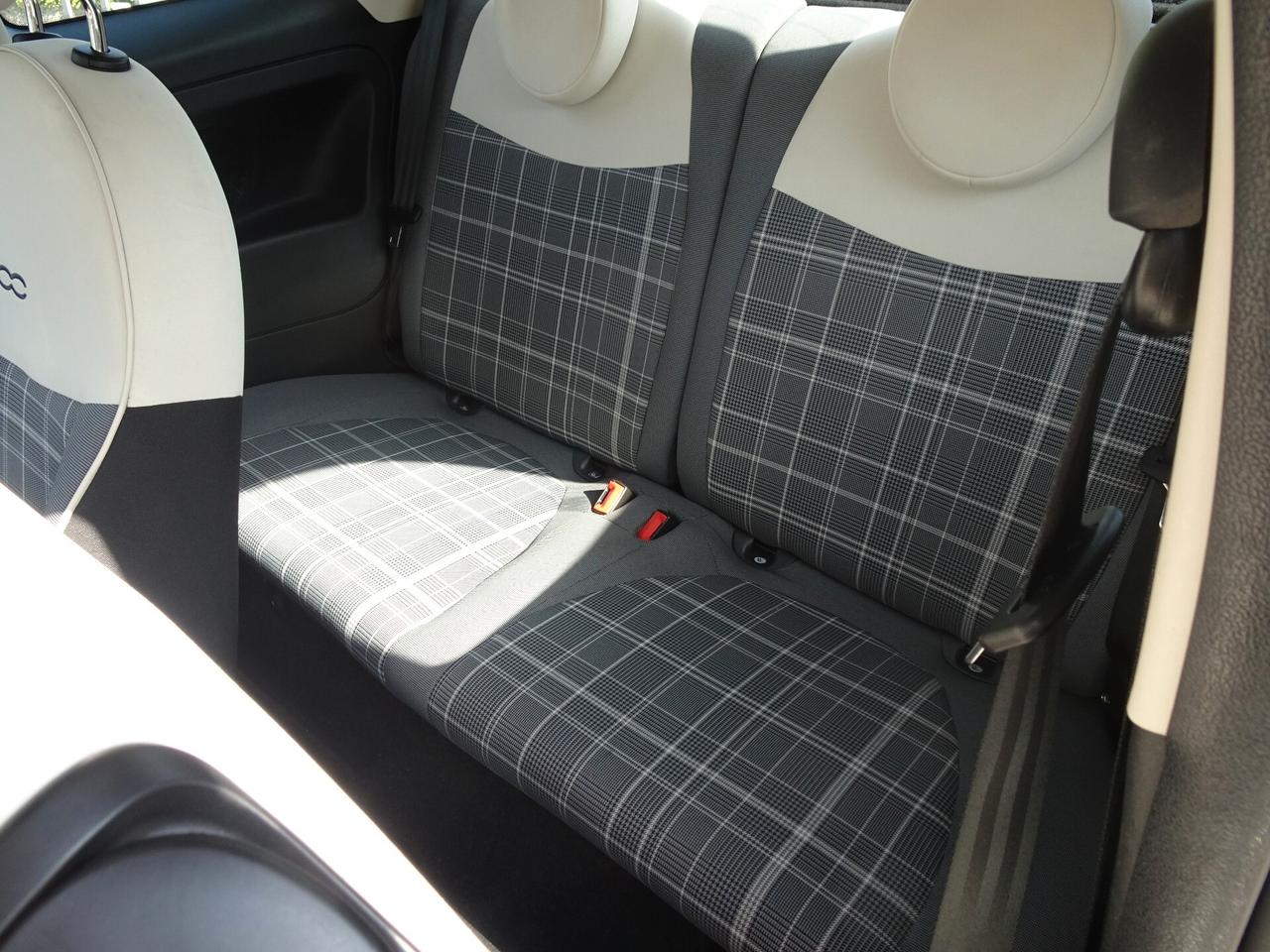 Fiat 500 MODELLO LOUNGE