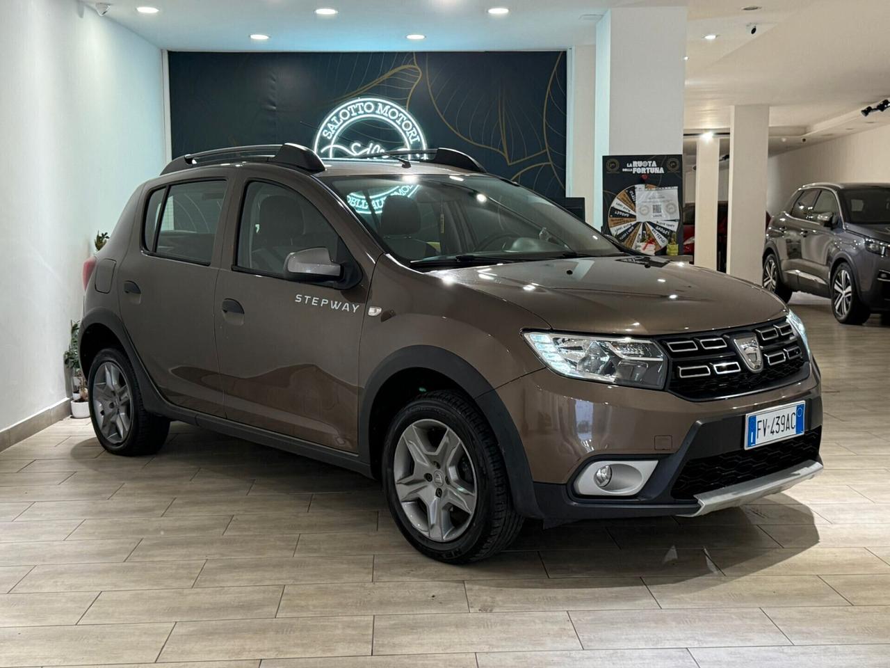 Dacia Sandero Stepway GPL 90cv SOLI 127.000 KM NEOPATENTATI