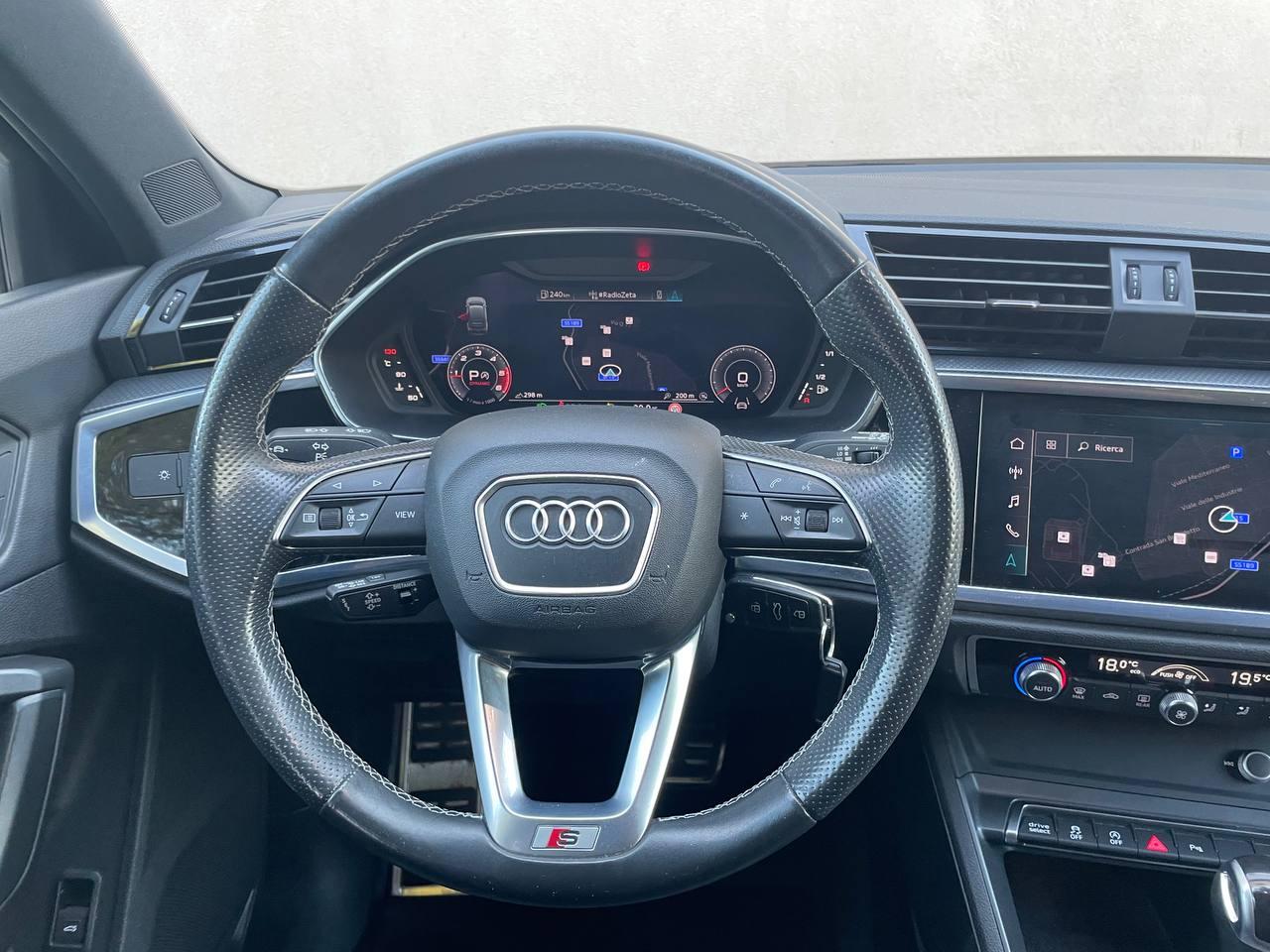 AUDI Q3 2019 Sportback - Q3 Sportback 35 2.0 tdi S line edition q