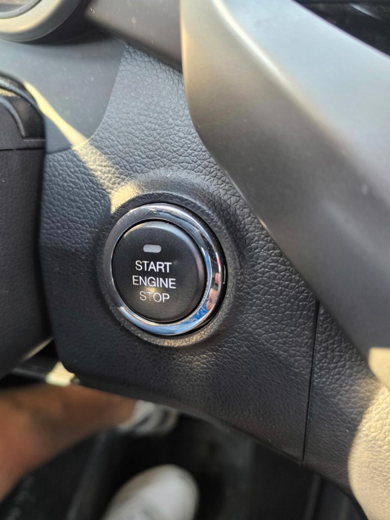 Ssangyong Tivoli 1.6d 2WD Be Visual Hot Aebs