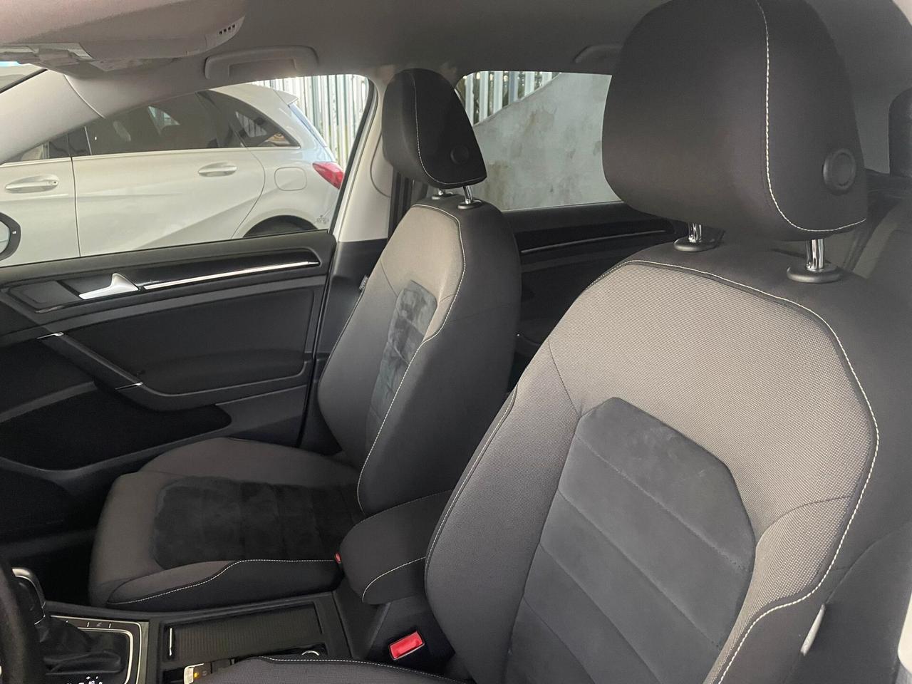 Volkswagen Golf 1.6 TDI 110 CV DSG 5p. Highline BlueMotion Technology