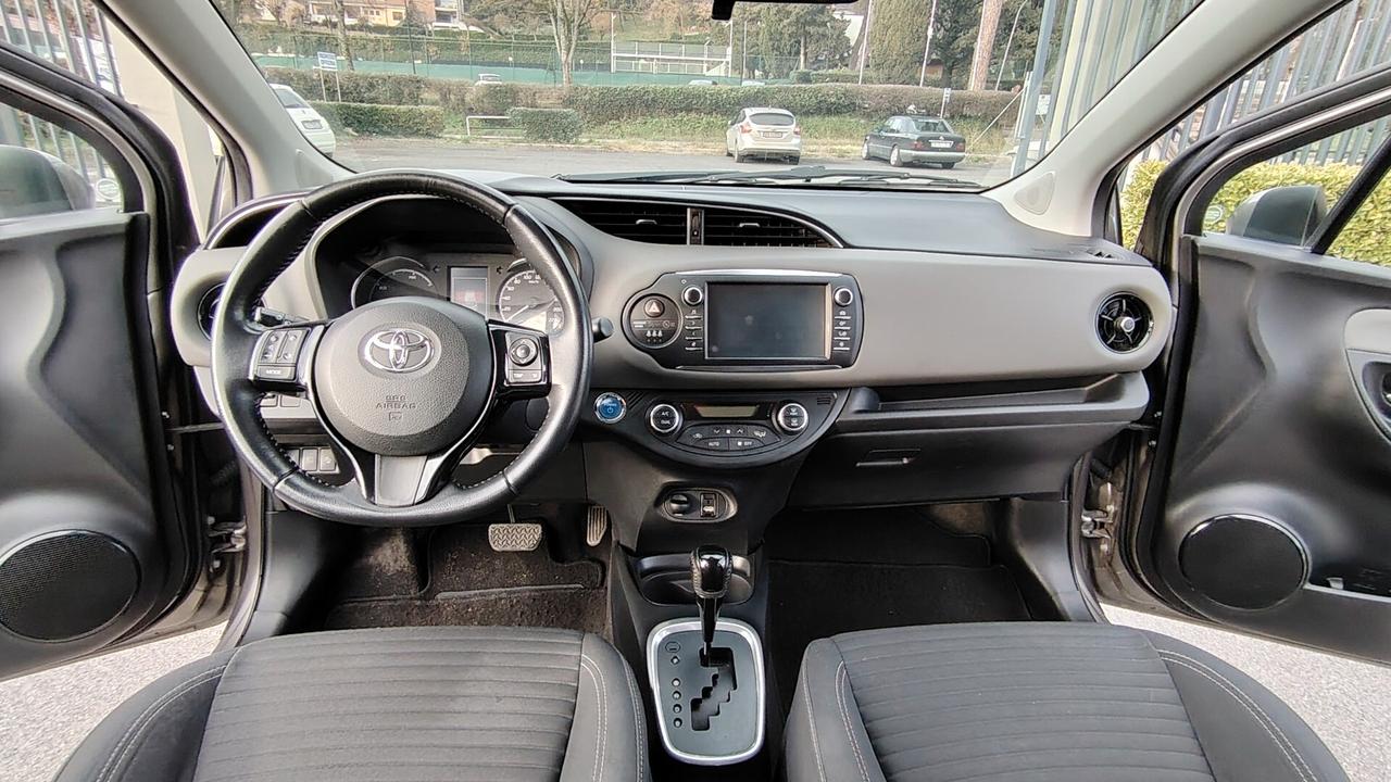 Toyota Yaris 1.5 Hybrid 5 porte Business