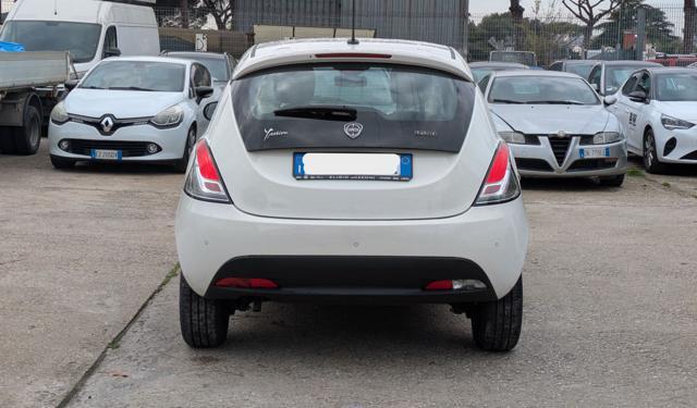 LANCIA Ypsilon HYBRID 1.0cc 70cv