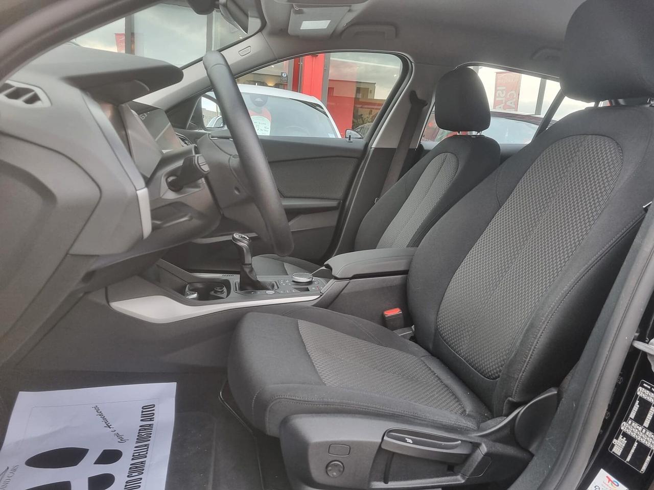 Bmw 118i Advantage 136cv