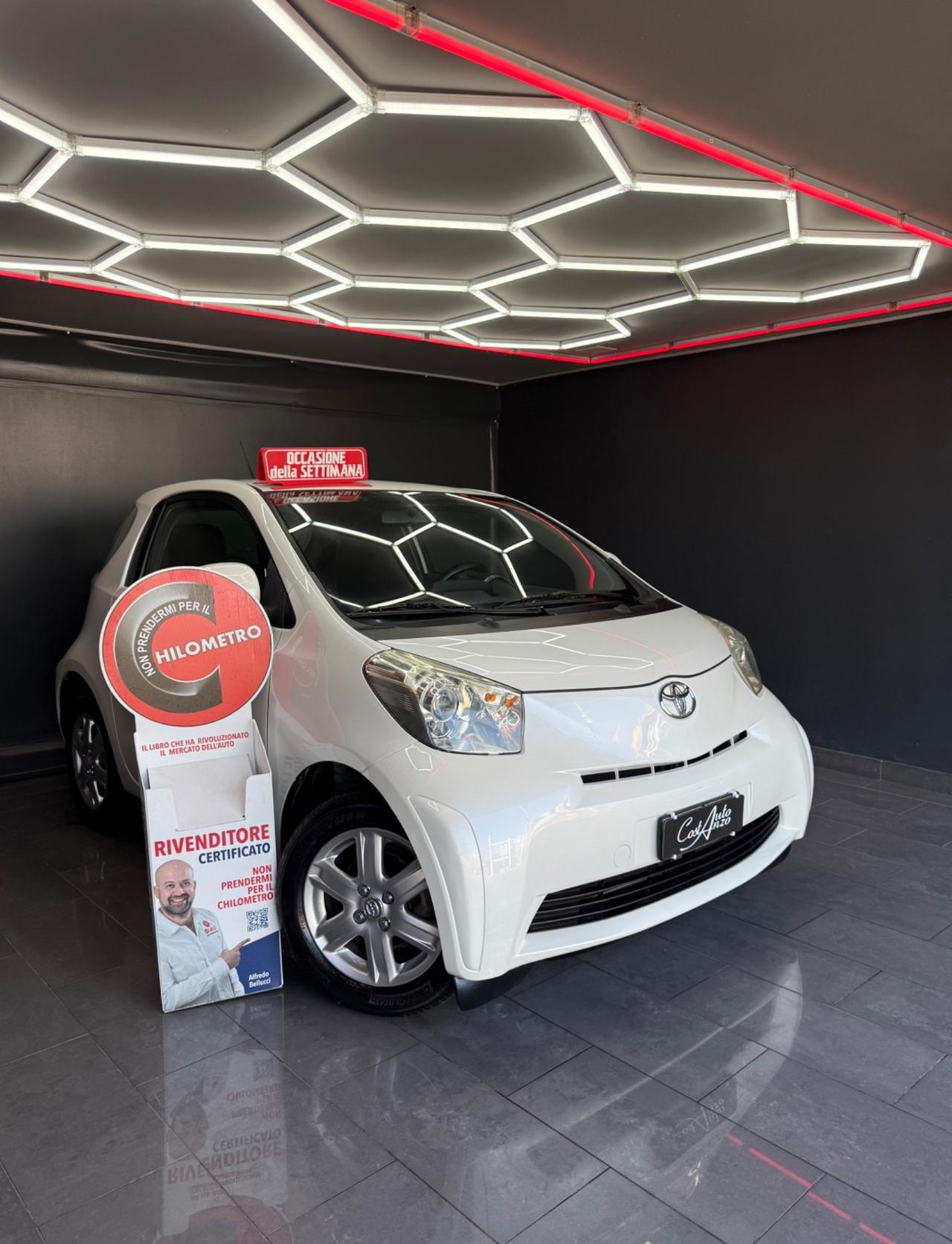 Toyota iQ 1.0 Benzina Sol 10/2010 NUOVA