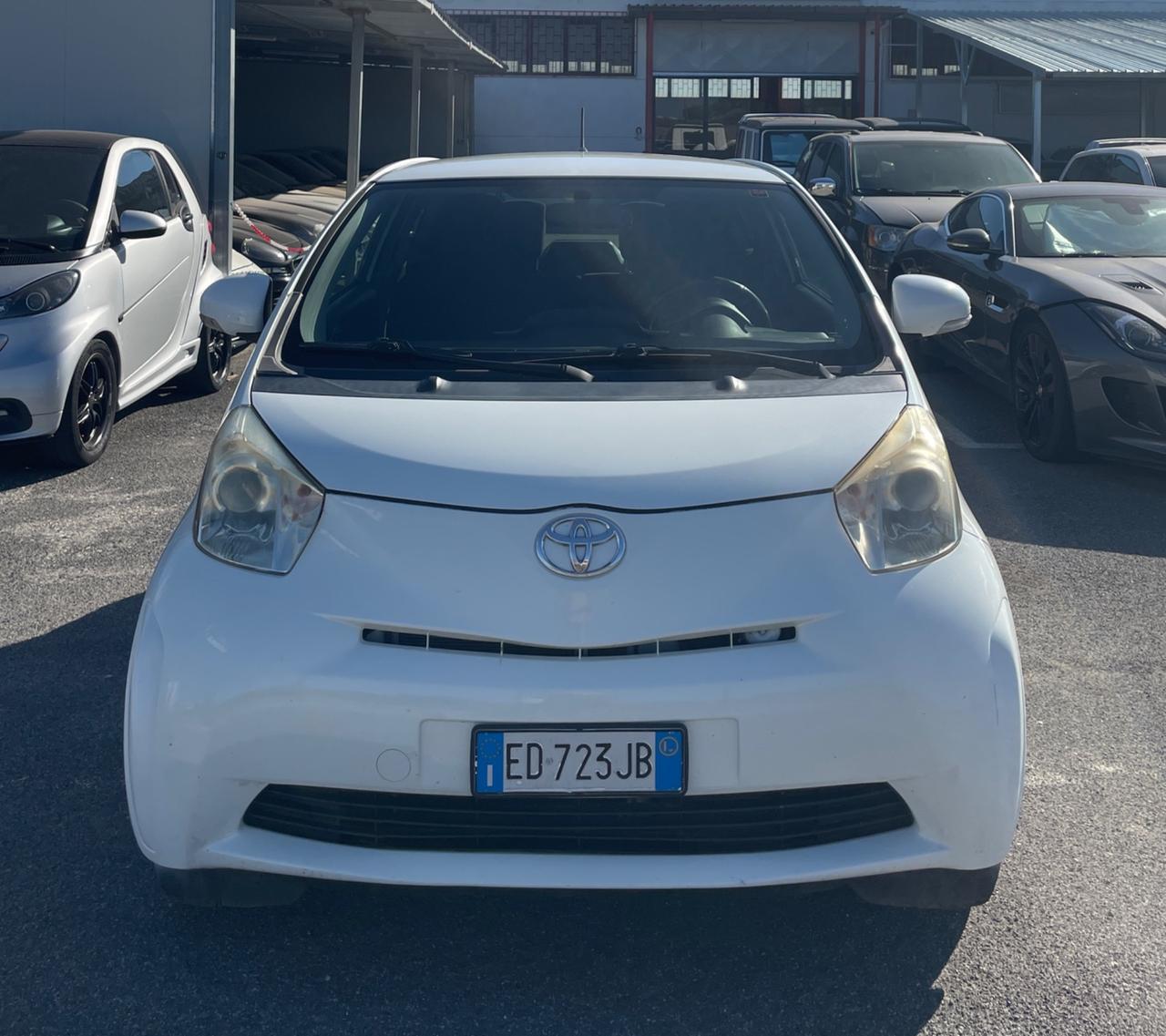 Toyota iQ 1.0