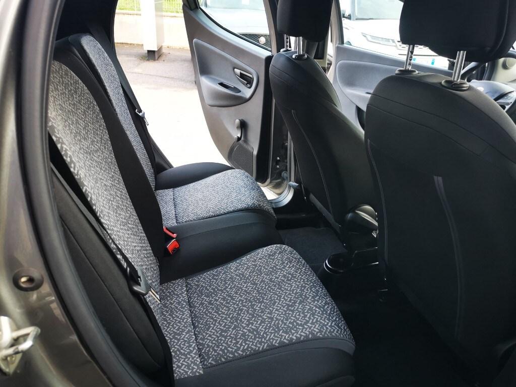 LANCIA Ypsilon 3ª serie Ypsilon 1.2 69 CV 5 po...