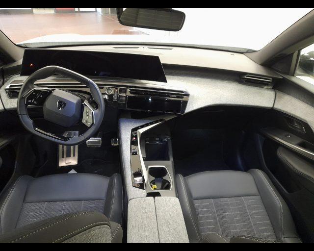 PEUGEOT 3008 1.2 hybrid GT 136cv e-dcs6