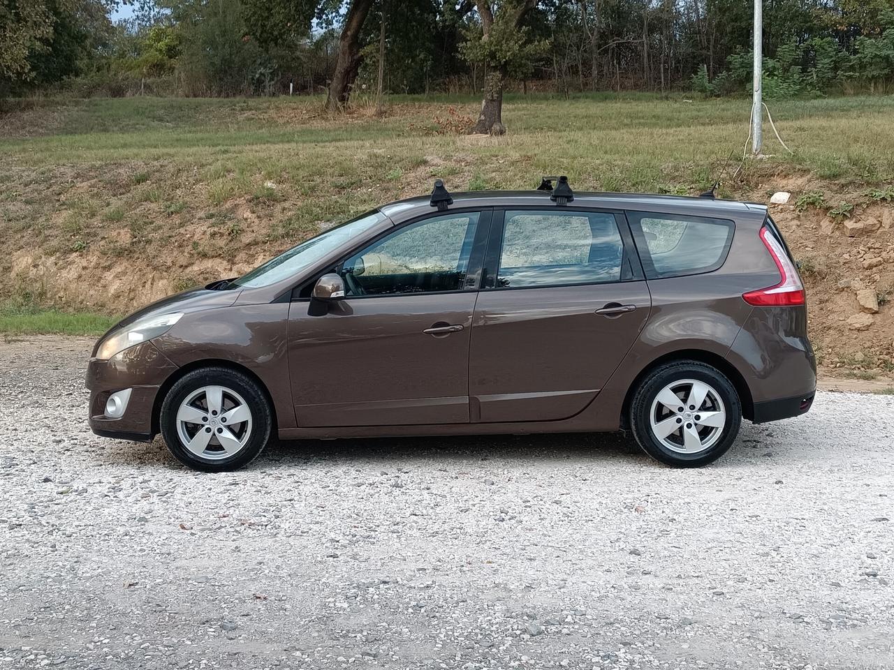 Renault Scenic Scénic X-Mod 1.9 dCi 130CV Luxe 7 posti