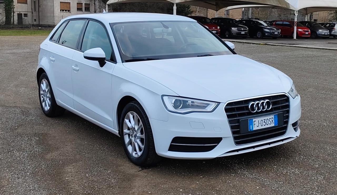 Audi A3 1.6 TDI clean diesel Attraction